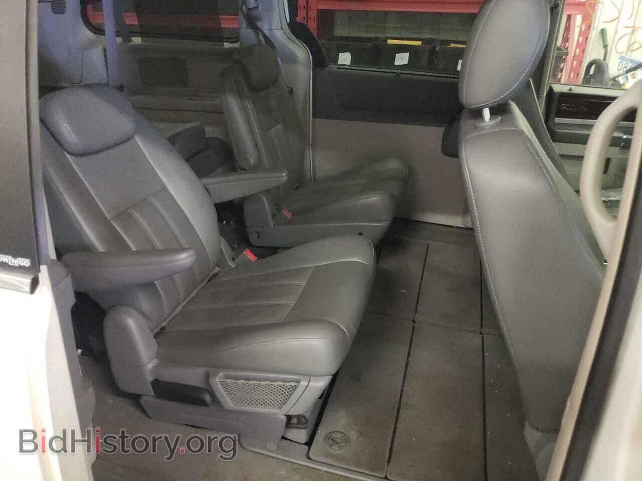 2010 CHRYSLER MINIVAN - VIN: 2A4RR5D11AR109744 - Фото 6
