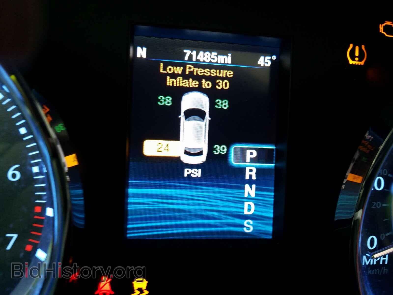 2014 CHRYSLER 300 - VIN: 2C3CCAGG1EH181467 - Фото 8