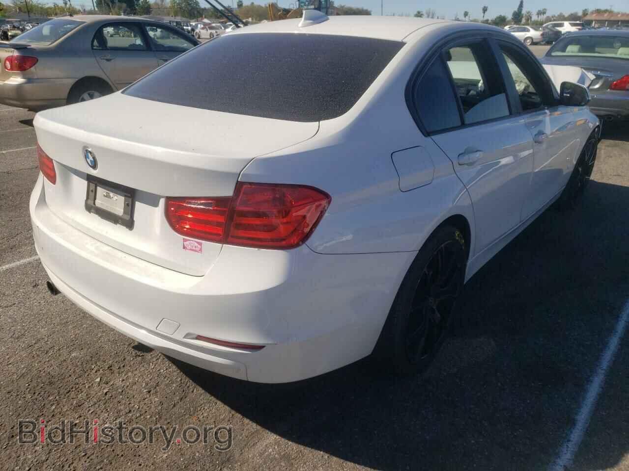 2014 BMW 3 SERIES - VIN: WBA3B1C59EP678987 - Фото 4