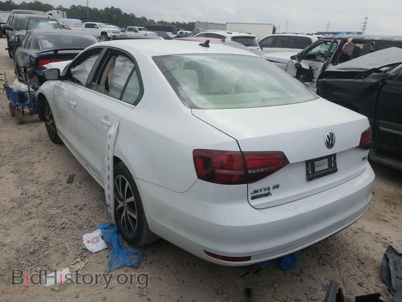 2017 VOLKSWAGEN JETTA - VIN: 3VWDB7AJ0HM381074 - Фото 3