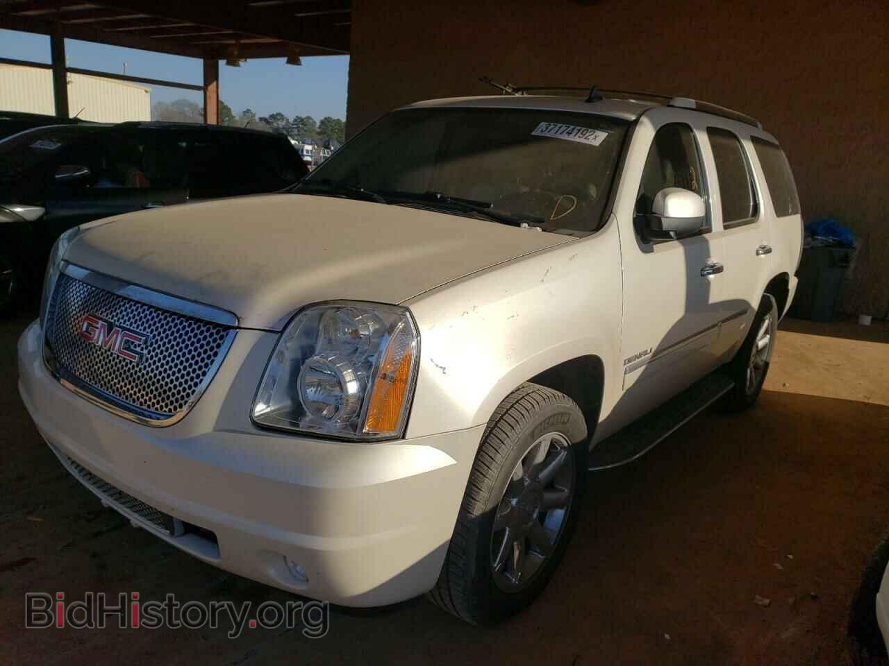 2013 GMC YUKON - VIN: 1GKS1EEF0DR304581 - Фото 2