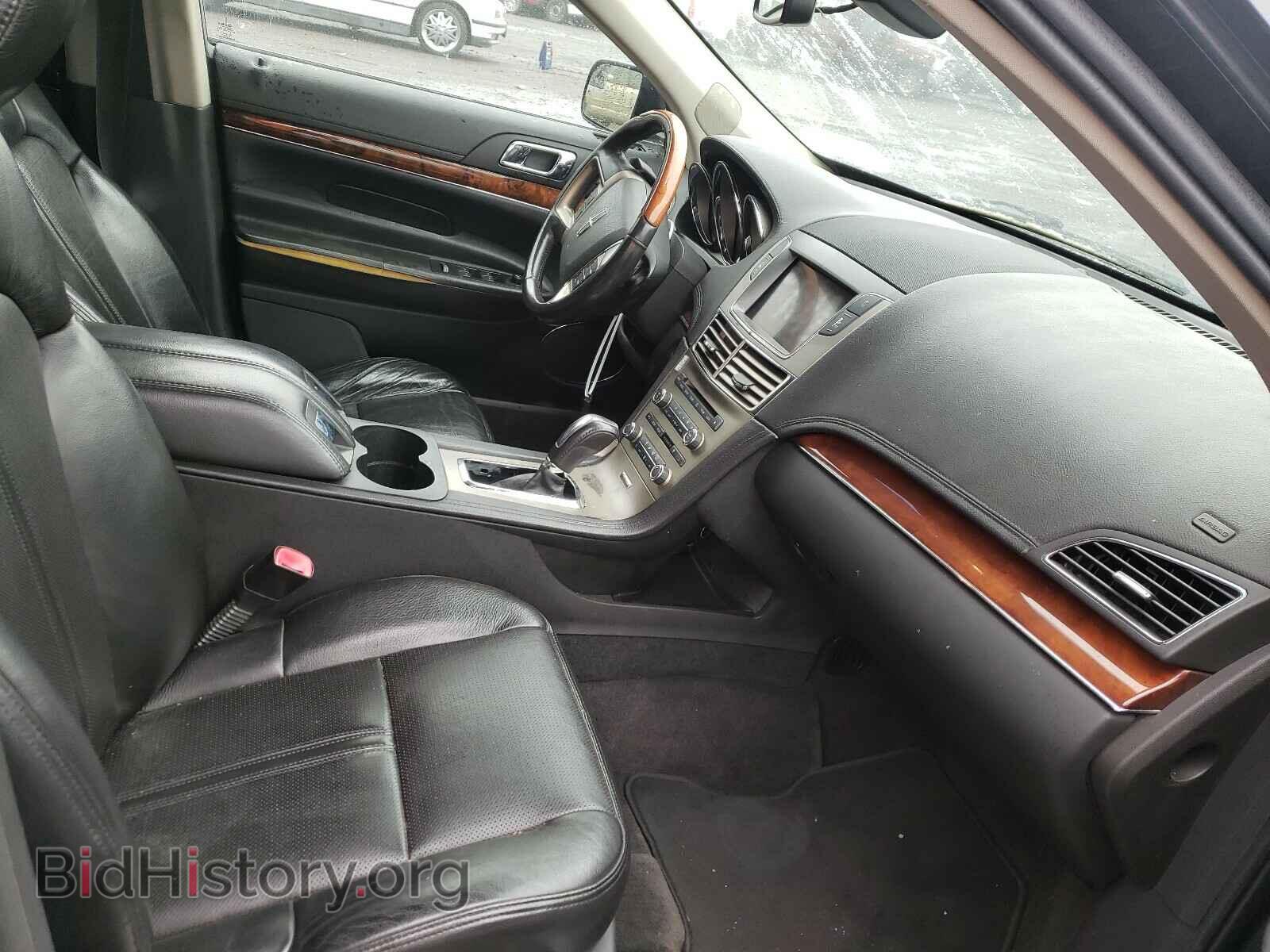 2011 LINCOLN MKT - VIN: 2LMHJ5AR8BBJ51549 - Фото 5