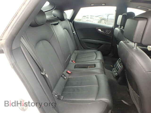 2012 Audi A7 (VIN WAUYGAFC4CN175538) — photo 6 of 10