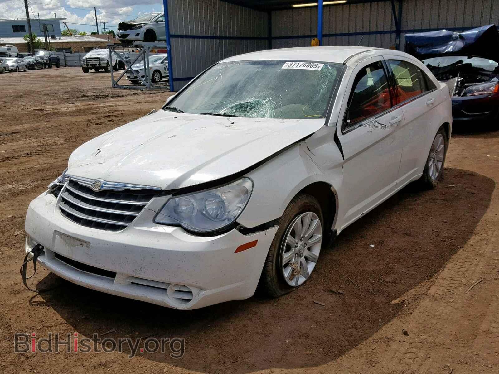 2010 CHRYSLER SEBRING - VIN: 1C3CC5FB4AN162698 - Фото 2