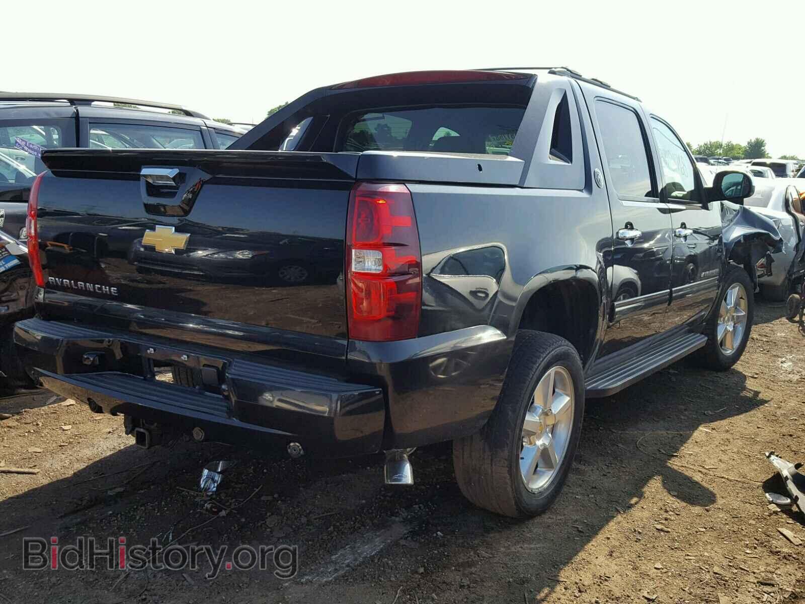 2013 CHEVROLET AVALANCHE - VIN: 3GNTKEE75DG139835 - Фото 4