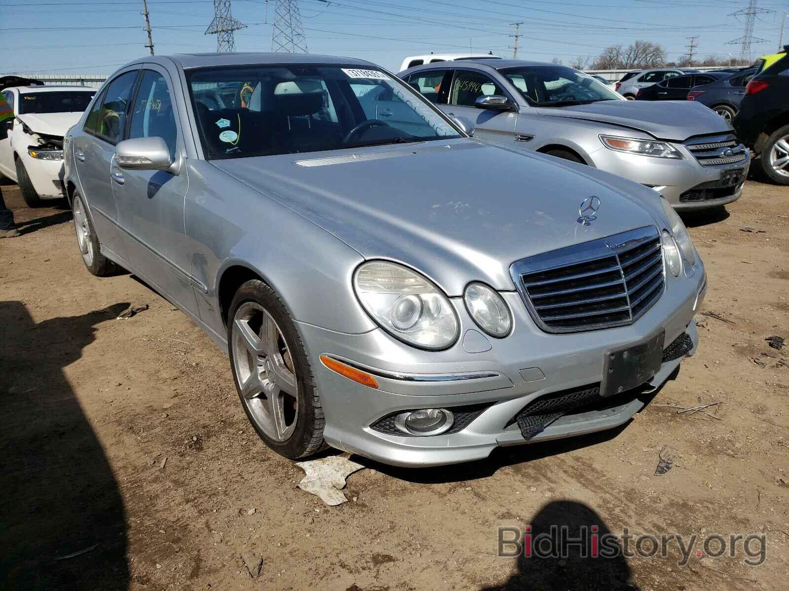 Photo WDBUF87XX9B430071 - MERCEDES-BENZ E-CLASS 2009