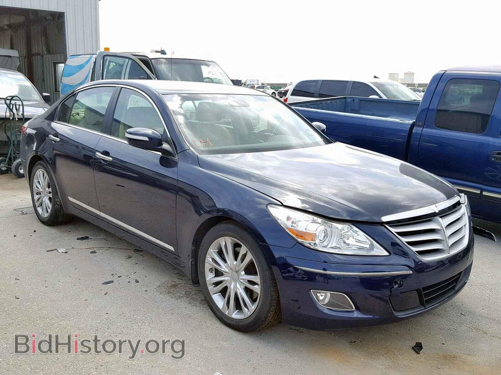 Photo KMHGC4DF7BU133793 - HYUNDAI GENESIS 2011