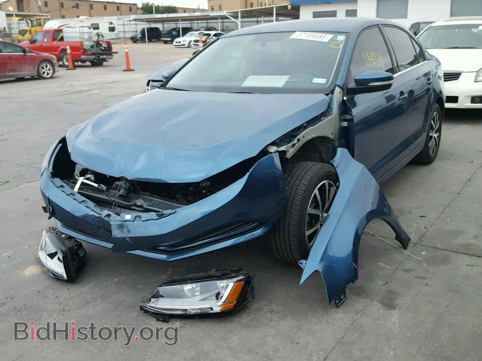 2017 VOLKSWAGEN JETTA - VIN: 3VWDB7AJ8HM317932 - Фото 2