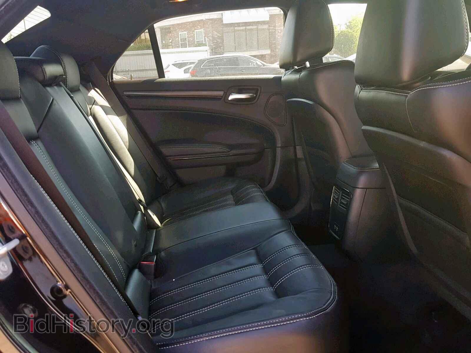 2016 CHRYSLER 300 - VIN: 2C3CCAGG9GH248898 - Фото 6