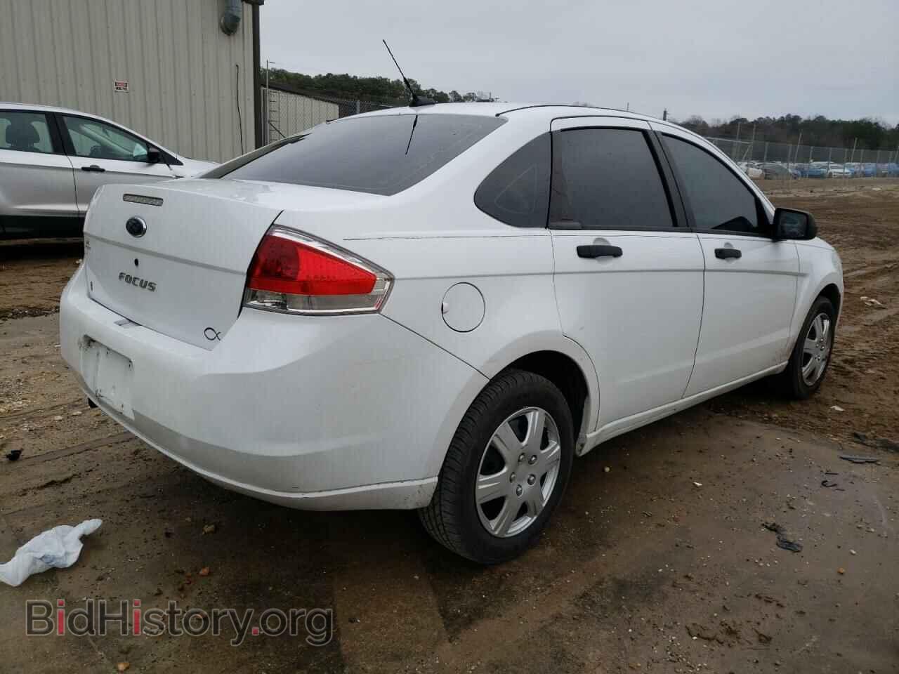 2008 FORD FOCUS - VIN: 1FAHP34N88W116745 - Фото 3