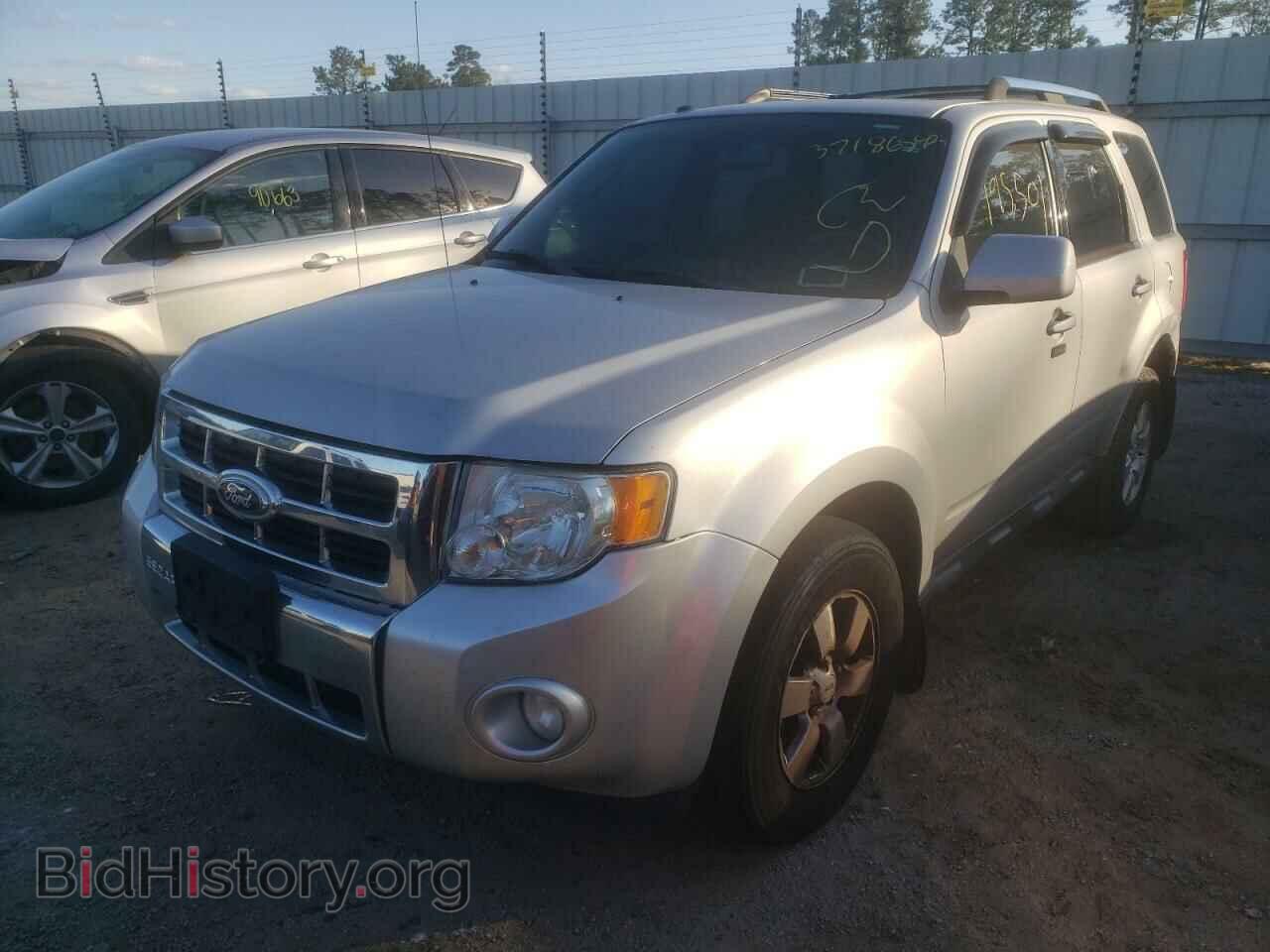 2011 FORD ESCAPE - VIN: 1FMCU9EG5BKA09193 - Фото 2