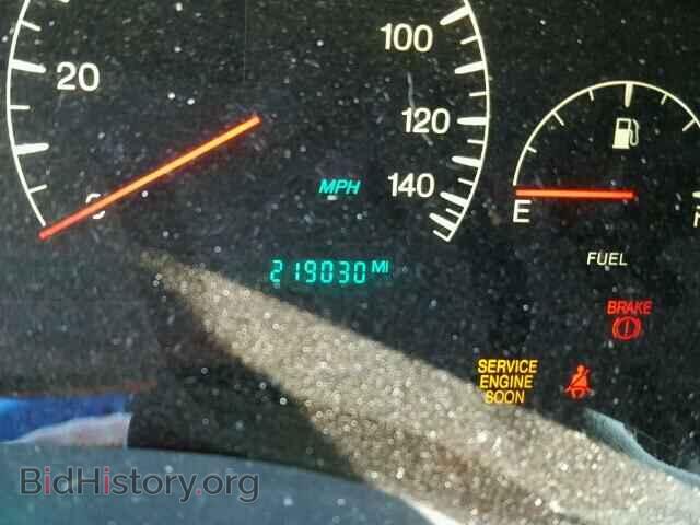 2002 CADILLAC DEVILLE - VIN: 1G6KF57942U120746 - Photo 8