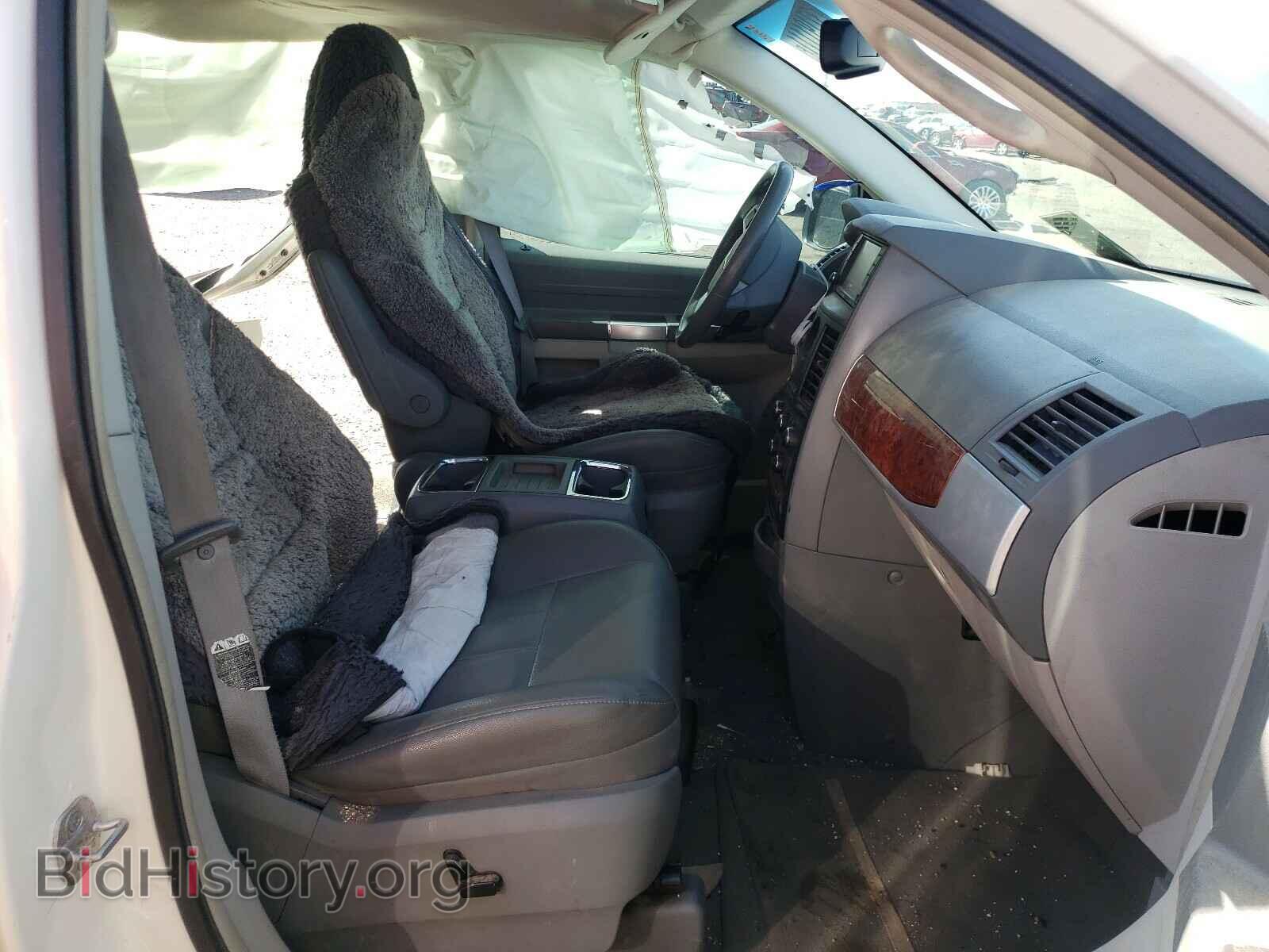 2008 CHRYSLER MINIVAN - VIN: 2A8HR54P48R701096 - Фото 5