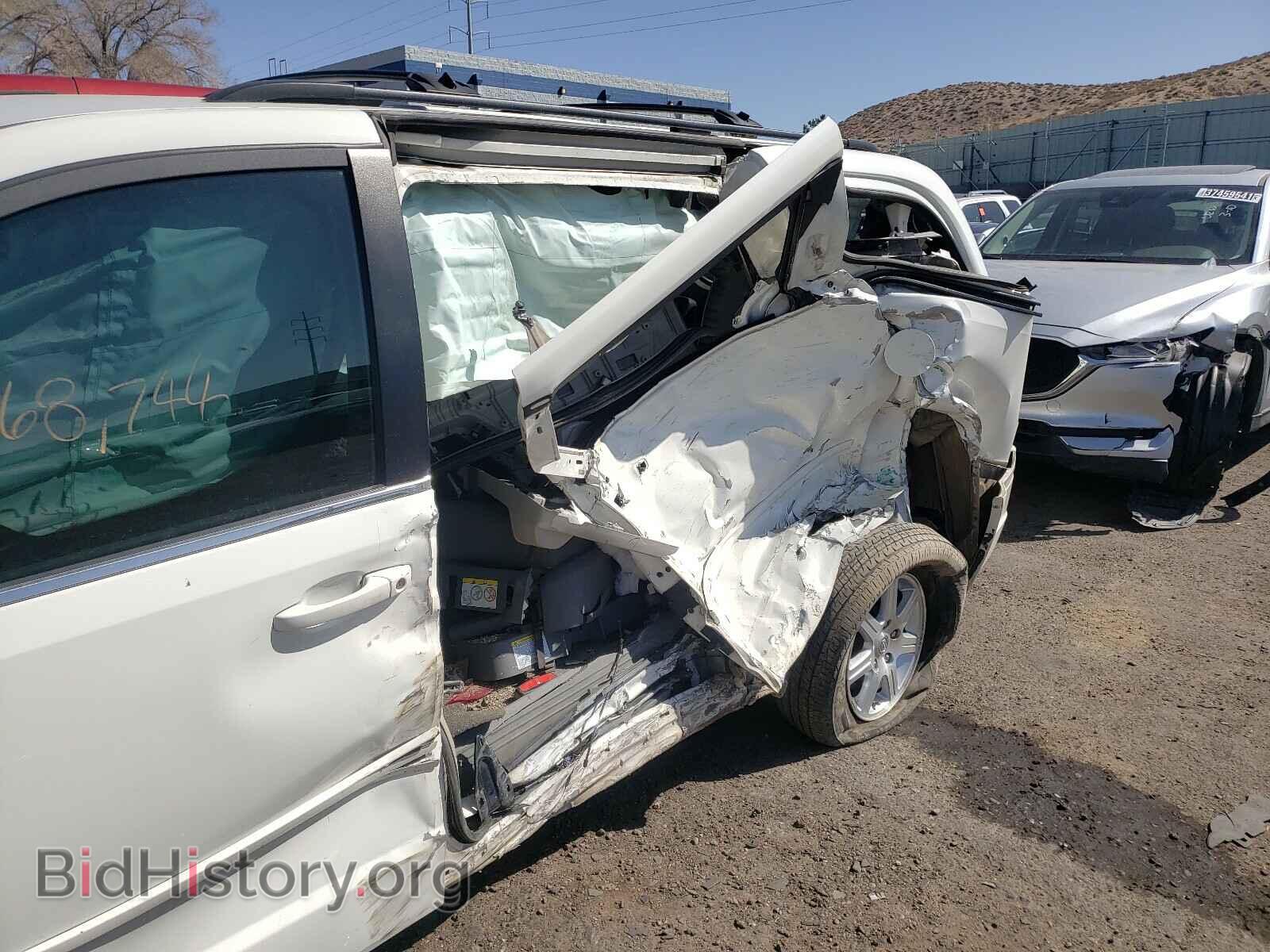 2008 CHRYSLER MINIVAN - VIN: 2A8HR54P48R701096 - Фото 9