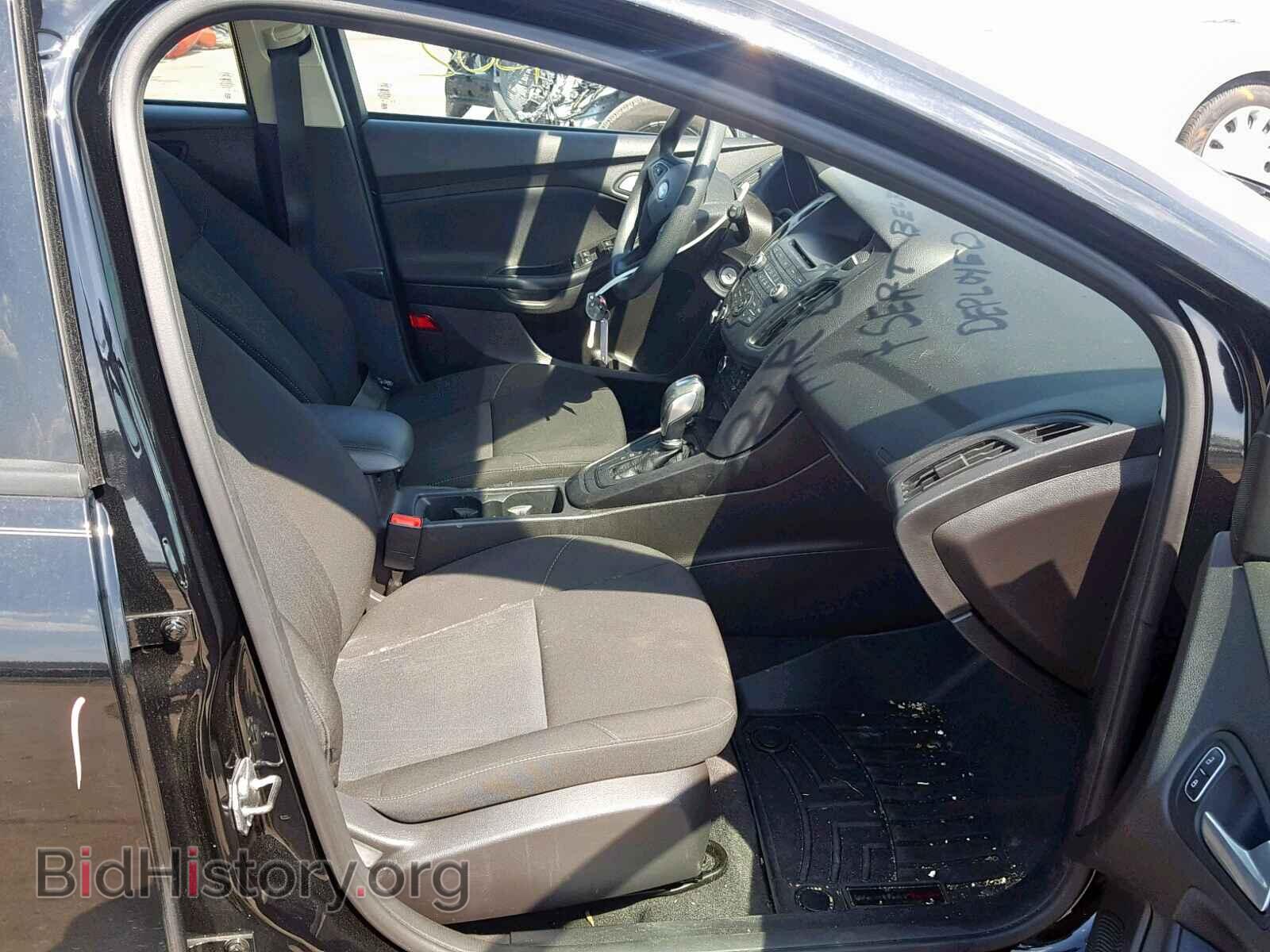 2016 FORD FOCUS SE - VIN: 1FADP3K2XGL226624 - Фото 5