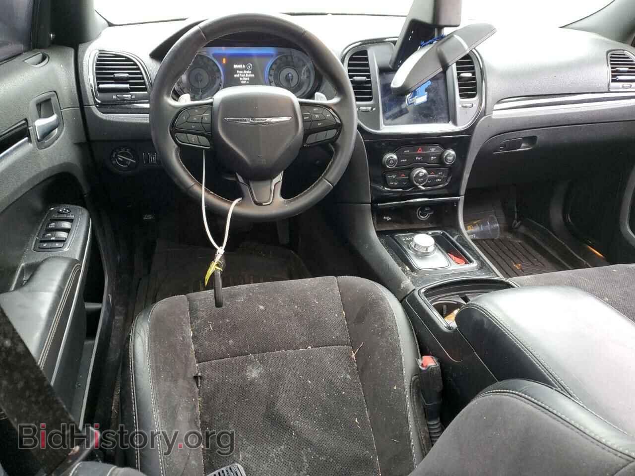 2018 CHRYSLER 300 - VIN: 2C3CCABG7JH314220 - Фото 8