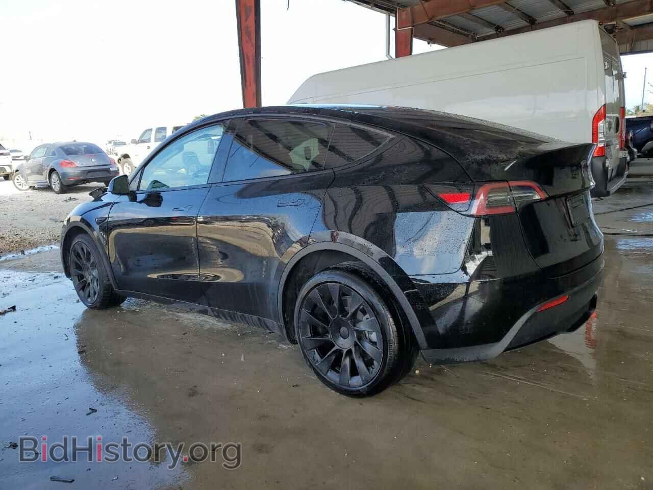 2022 TESLA MODEL Y - VIN: 7SAYGDEE1NF481365 - Фото 2