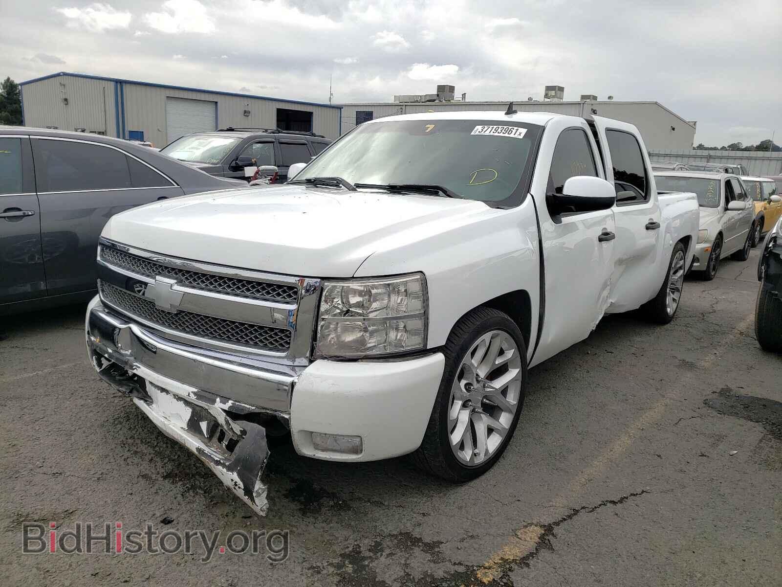 2007 CHEVROLET SILVERADO - VIN: 2GCEC13J571517896 - Фото 2