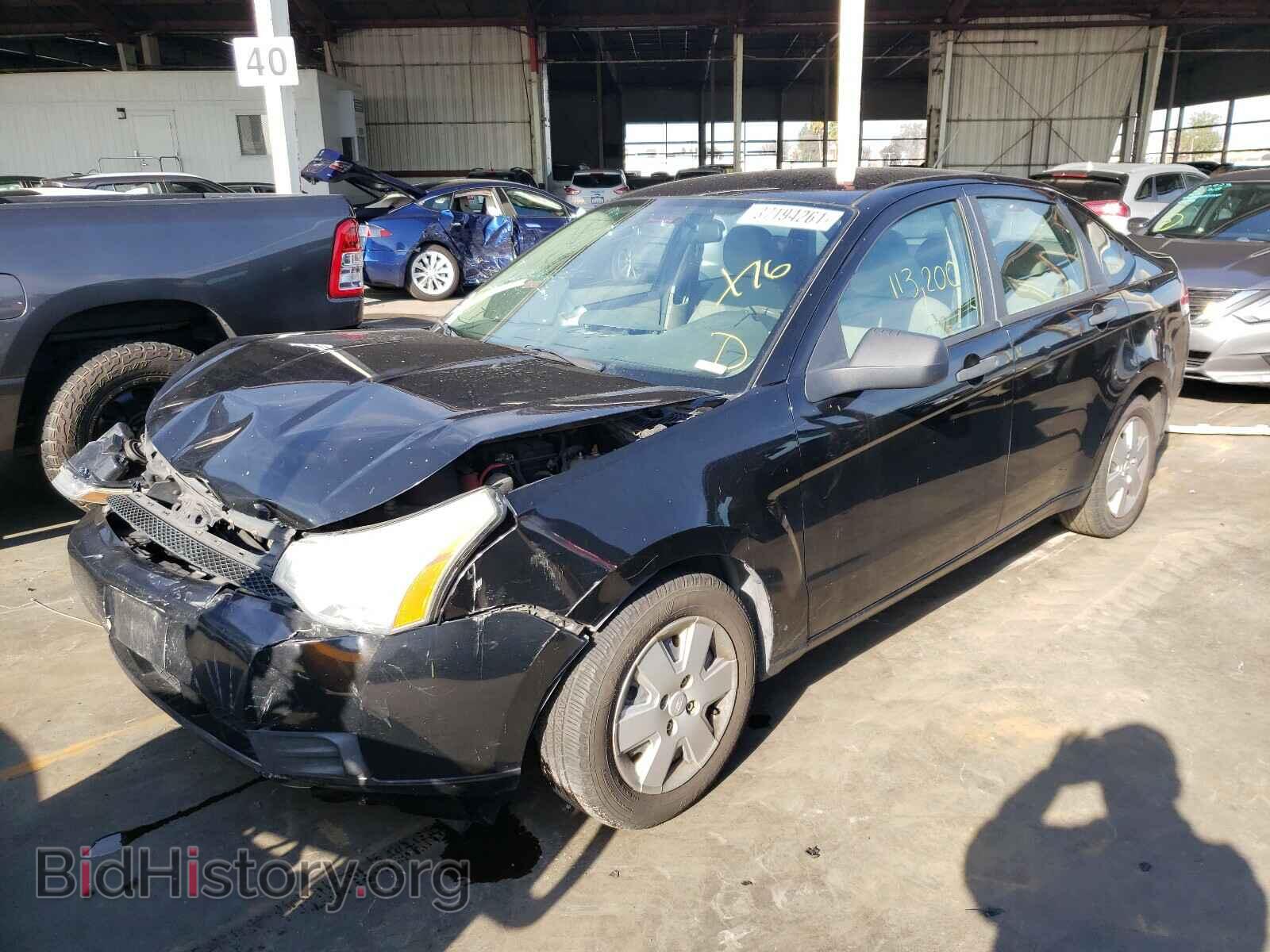 2011 FORD FOCUS - VIN: 1FAHP3EN3BW129098 - Фото 2