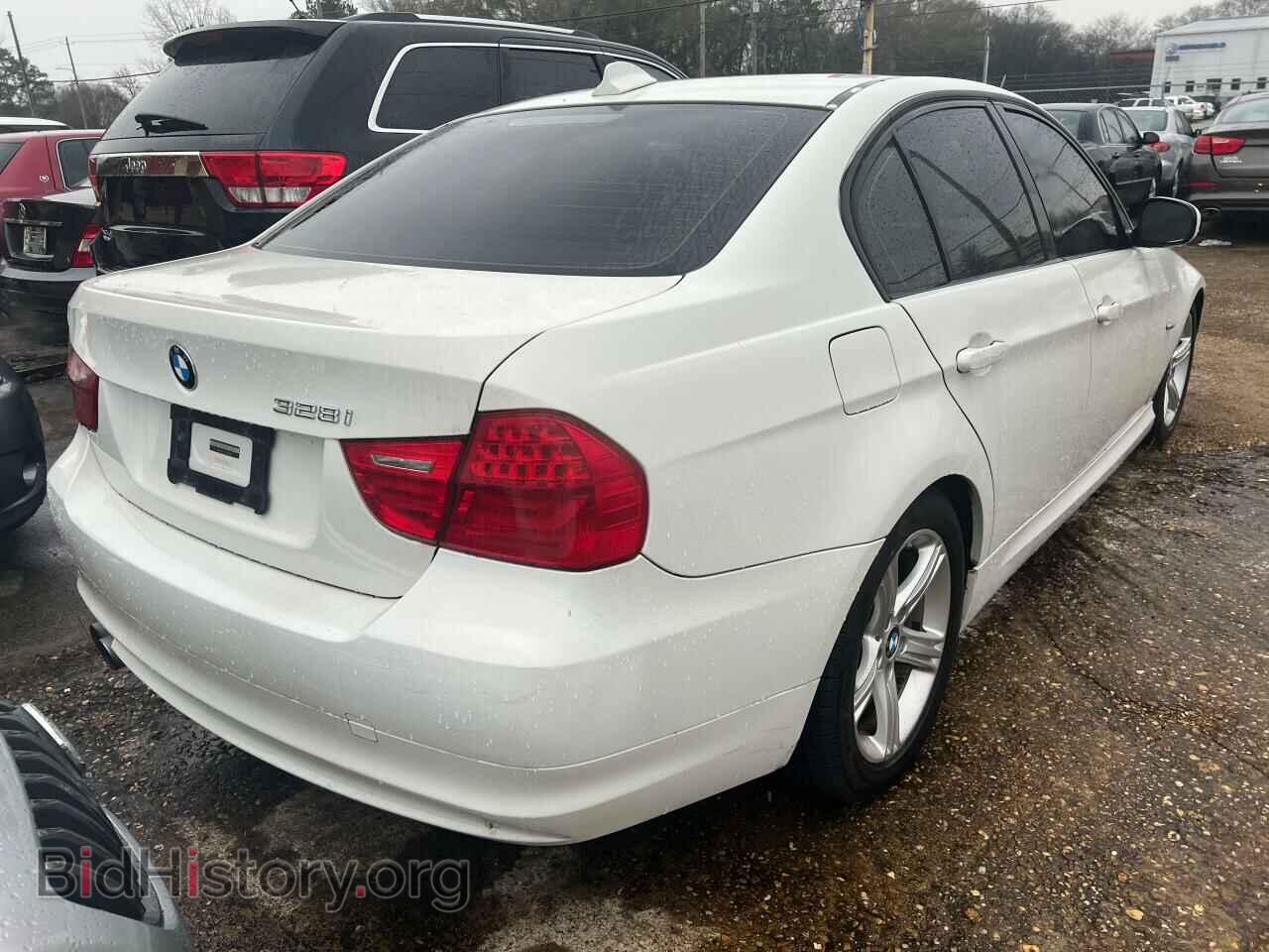 2009 BMW 3 SERIES - VIN: WBAPH73539E127586 - Photo 4