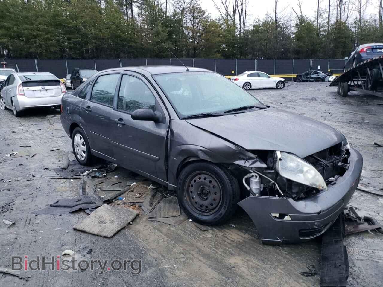 2007 FORD FOCUS - VIN: 1FAFP34N27W102300 - Фото 4