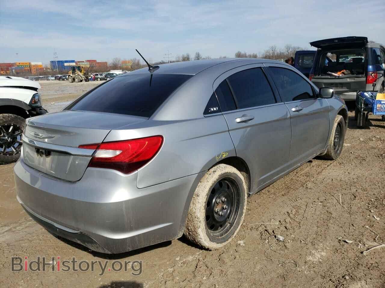 2014 CHRYSLER 200 - VIN: 1C3CCBAB4EN230395 - Фото 4