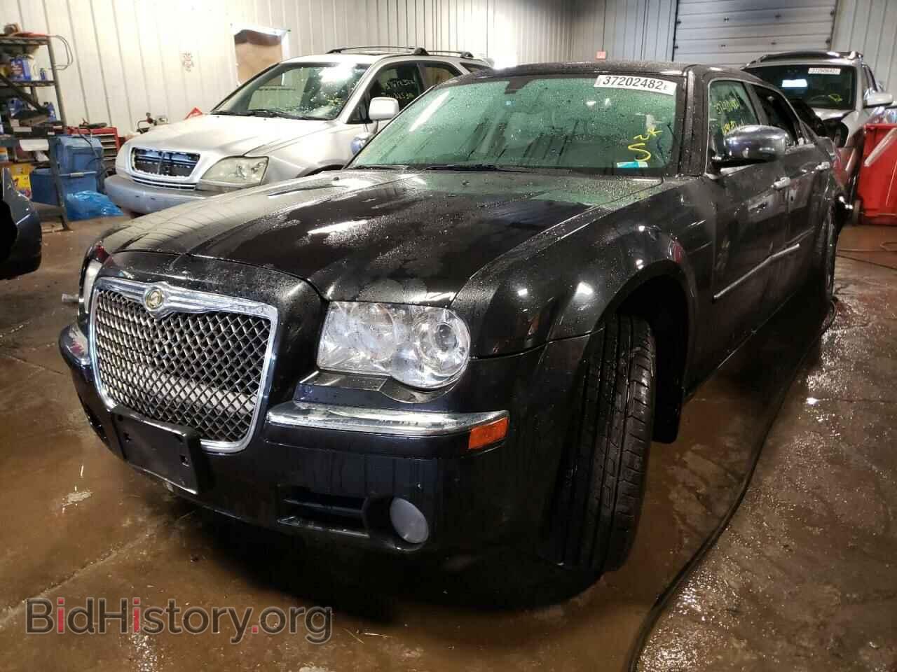 2009 CHRYSLER 300 - VIN: 2C3KA33V79H622056 - Фото 2