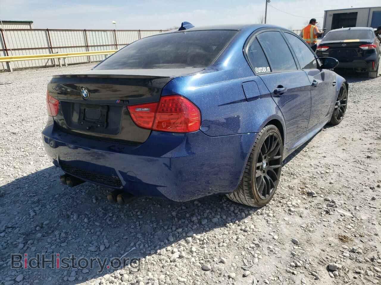 2011 BMW M3 - VIN: WBSPM9C52BE202707 - Фото 4