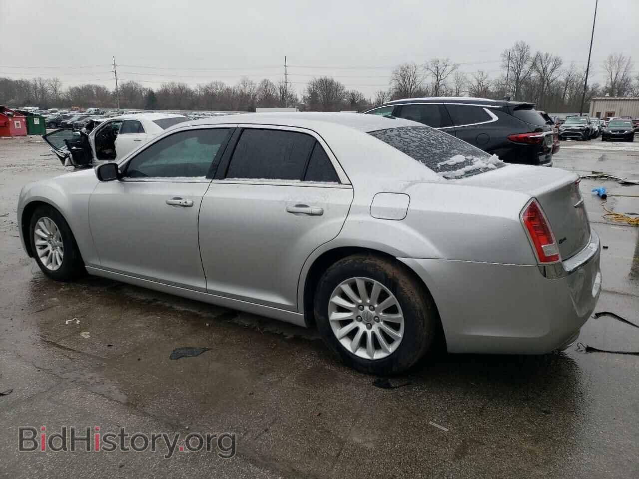 2012 CHRYSLER 300 - VIN: 2C3CCAAG8CH312335 - Фото 2
