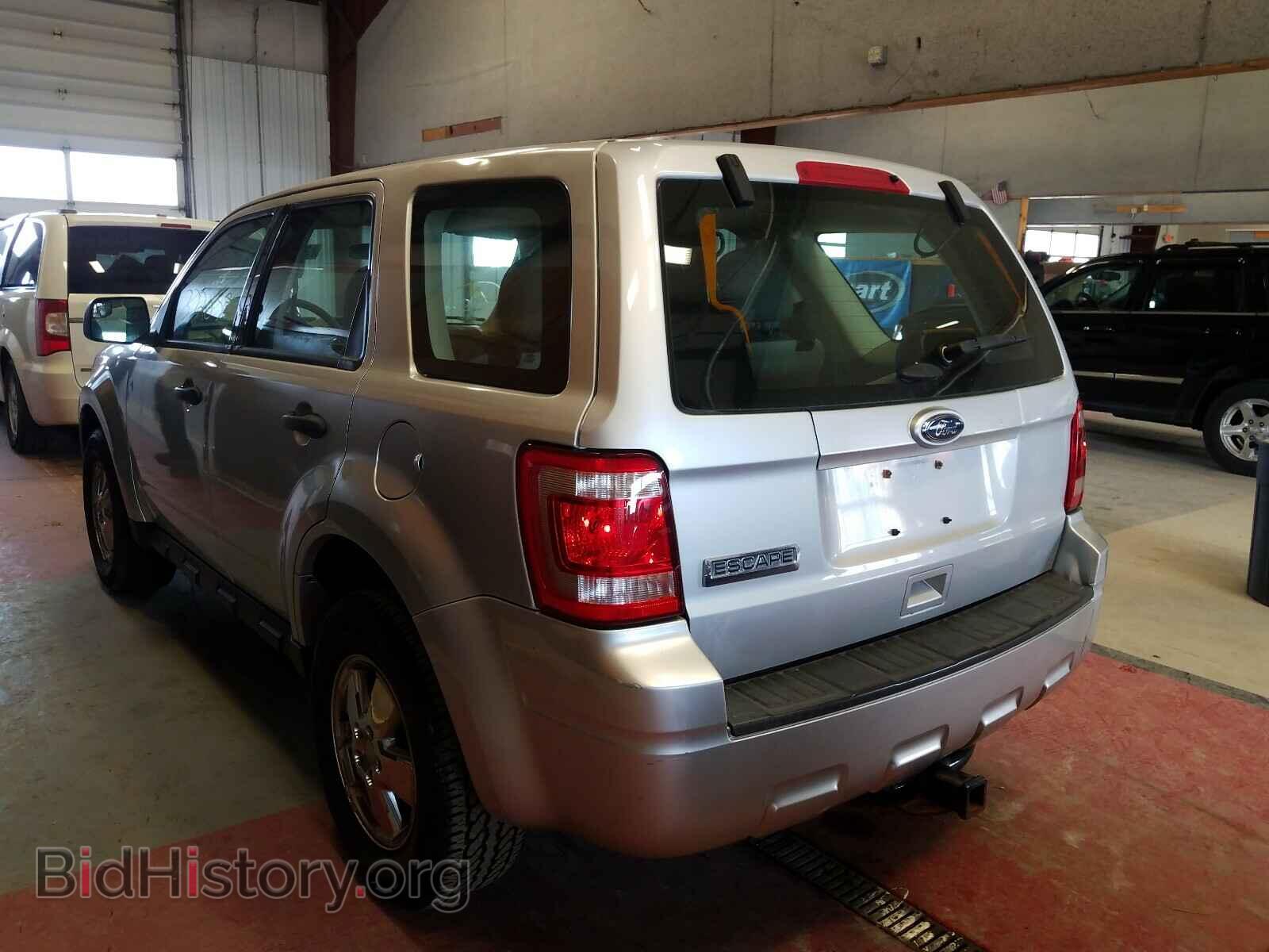 2011 FORD ESCAPE - VIN: 1FMCU0C75BKC28069 - Photo 3