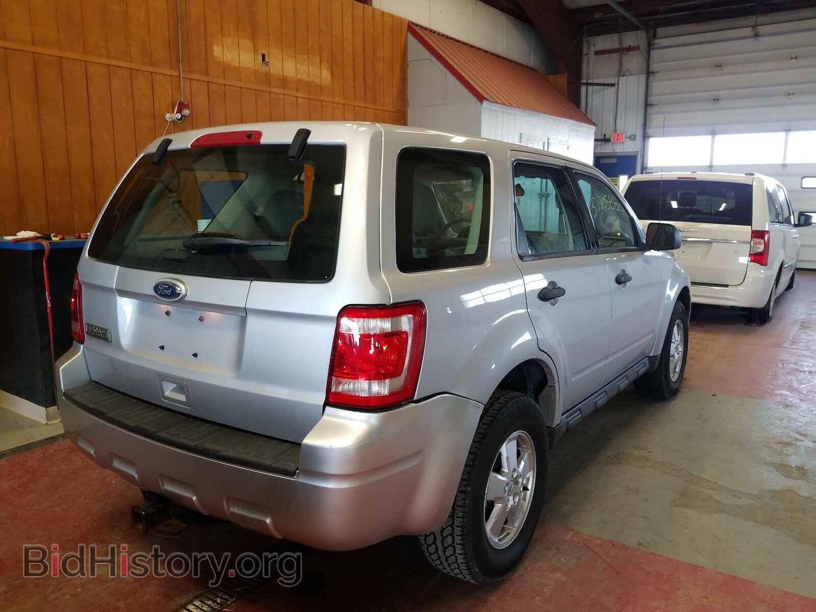 2011 FORD ESCAPE - VIN: 1FMCU0C75BKC28069 - Photo 4