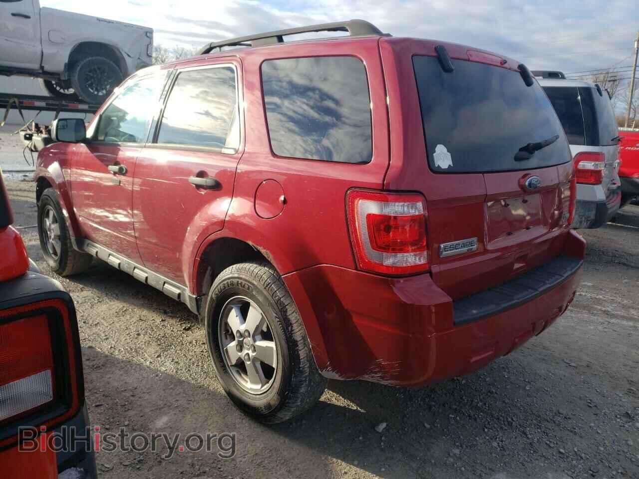 2011 FORD ESCAPE - VIN: 1FMCU9DG3BKB38826 - Фото 2