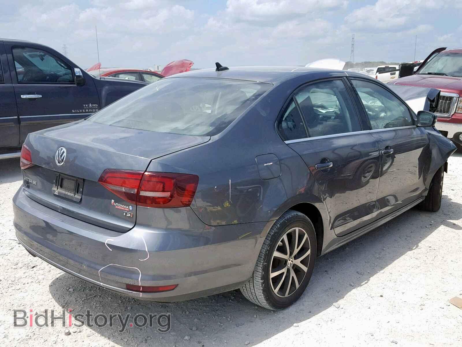 2017 VOLKSWAGEN JETTA - VIN: 3VWDB7AJ8HM370789 - Фото 4