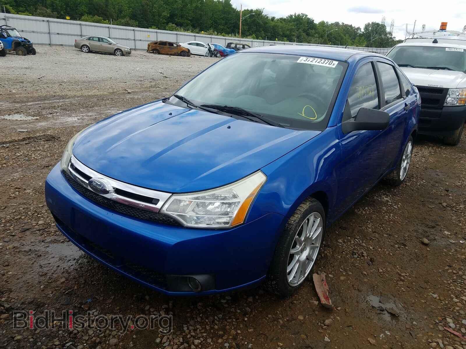 2010 FORD FOCUS - VIN: 1FAHP3FN8AW195966 - Фото 2