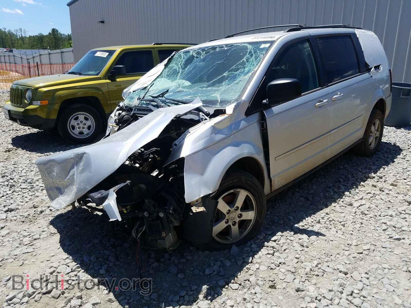 2010 DODGE CARAVAN - VIN: 2D4RN4DE0AR283001 - Фото 2