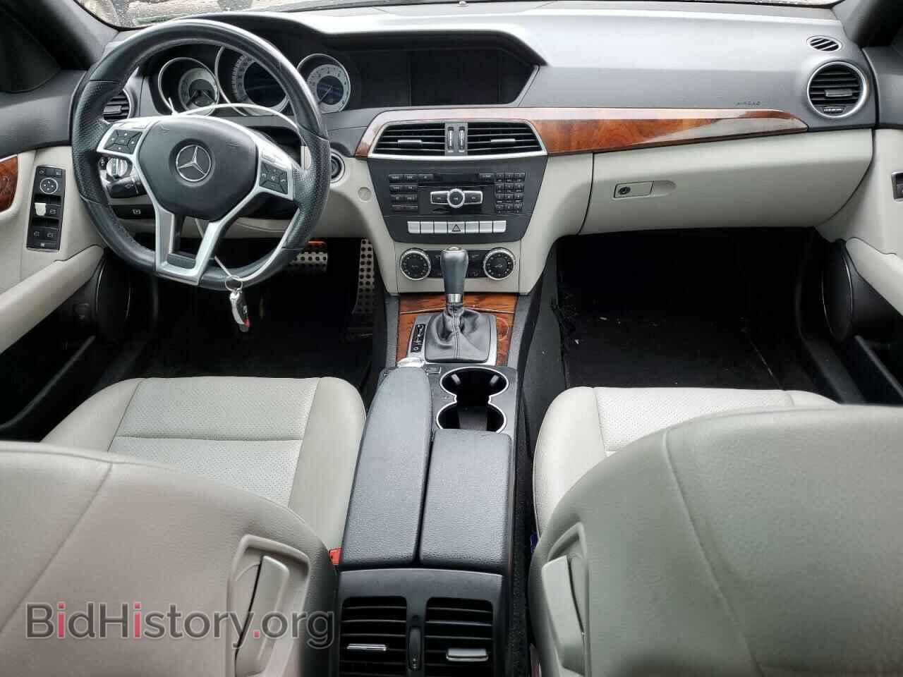 2012 MERCEDES-BENZ C-CLASS - VIN: WDDGF4HB1CA674074 - Фото 8