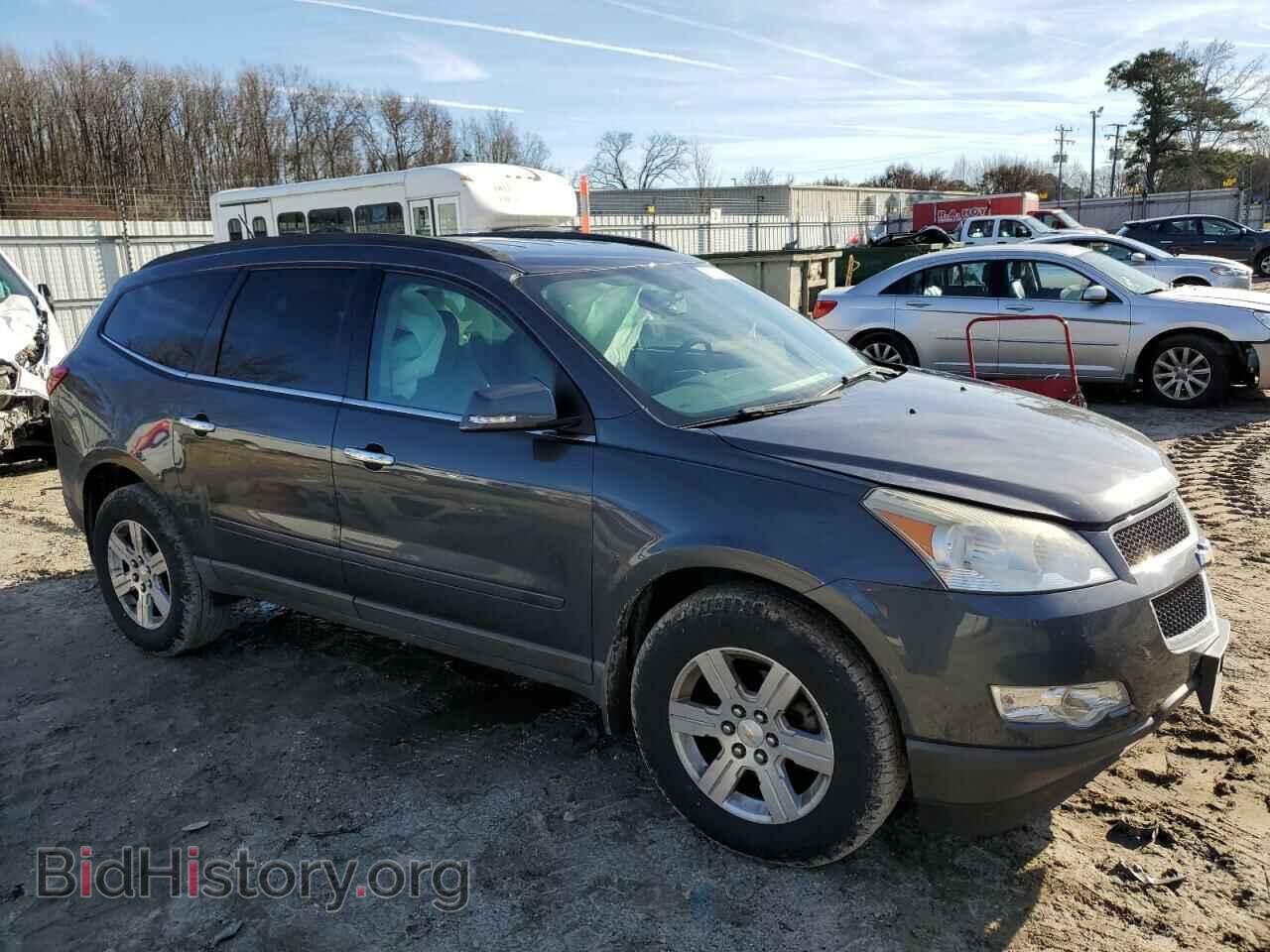2011 CHEVROLET TRAVERSE - VIN: 1GNKRGED3BJ304530 - Фото 4