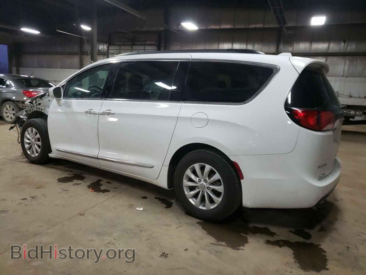 2017 CHRYSLER PACIFICA - VIN: 2C4RC1BGXHR720230 - Photo 2