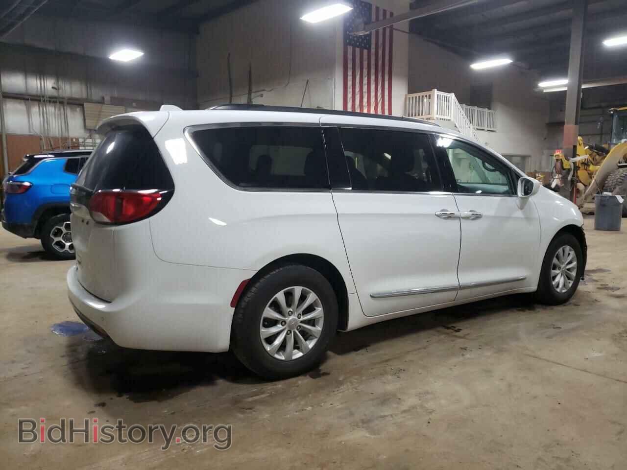 2017 CHRYSLER PACIFICA - VIN: 2C4RC1BGXHR720230 - Photo 3