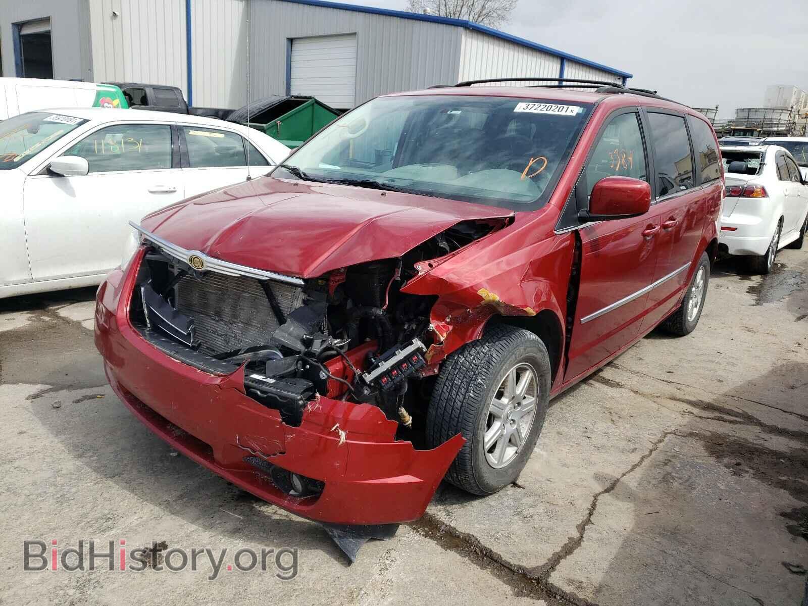 2010 CHRYSLER MINIVAN - VIN: 2A4RR5D17AR136415 - Фото 2