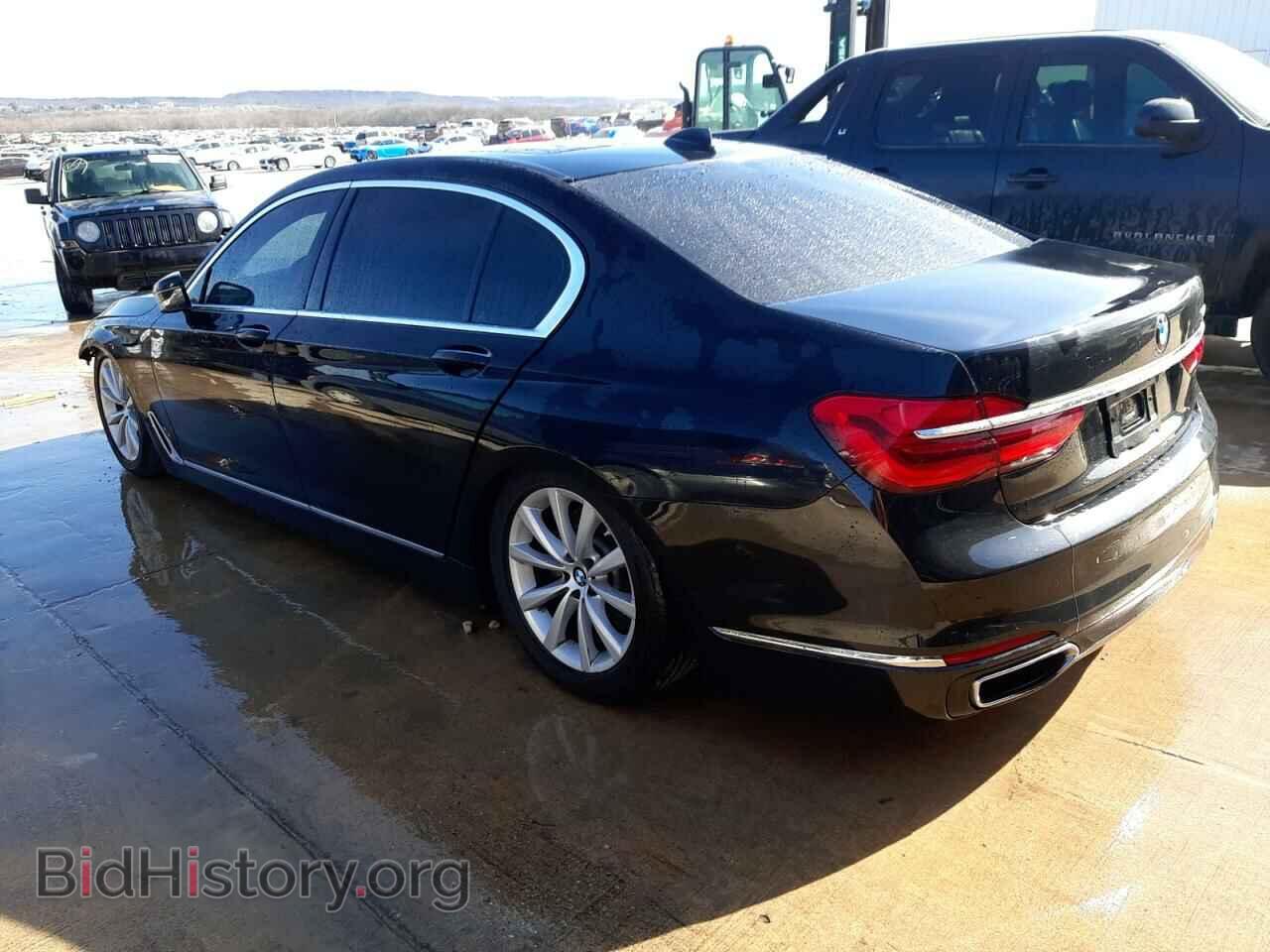 2017 BMW 7 SERIES - VIN: WBA7E2C58HG740401 - Фото 2