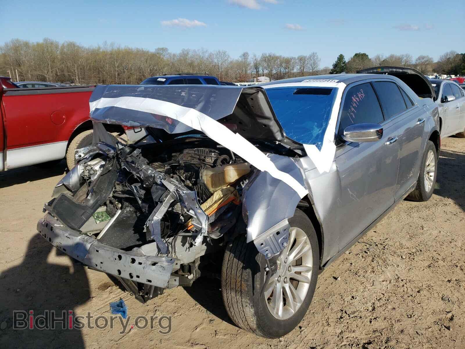 2016 CHRYSLER 300 - VIN: 2C3CCAEG2GH287058 - Фото 2