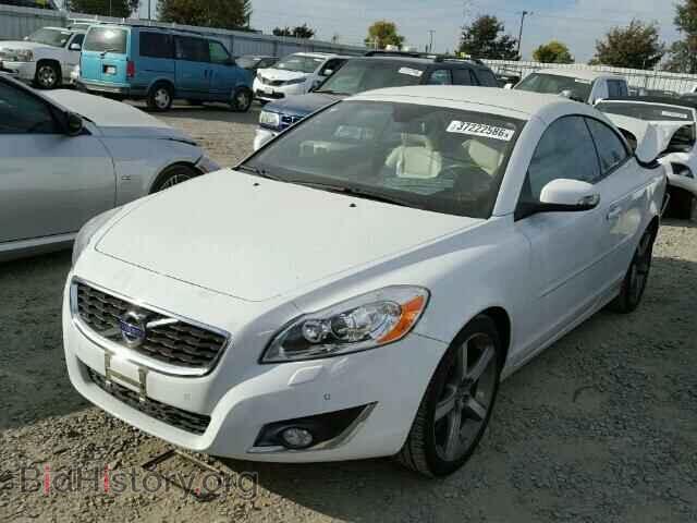 2013 VOLVO C70 - VIN: YV1672MC4DJ138821 - Фото 2
