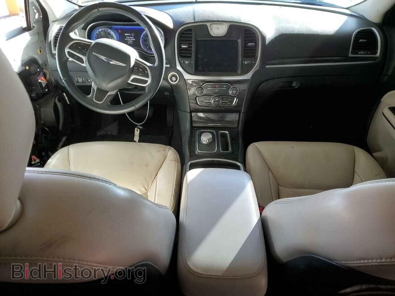 2017 CHRYSLER 300 - VIN: 2C3CCAAGXHH521437 - Фото 8