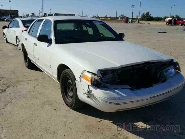 Photo 2FAFP71W5YX140940 - FORD CROWN VIC 2000