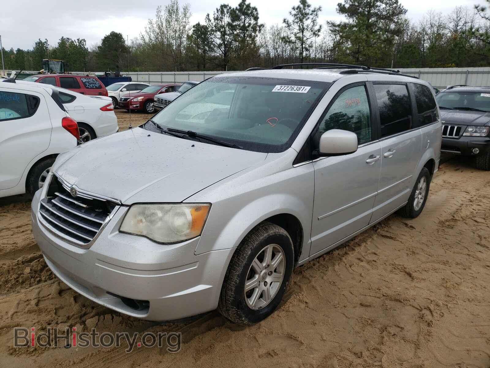 2008 CHRYSLER MINIVAN - VIN: 2A8HR54P38R710100 - Фото 2