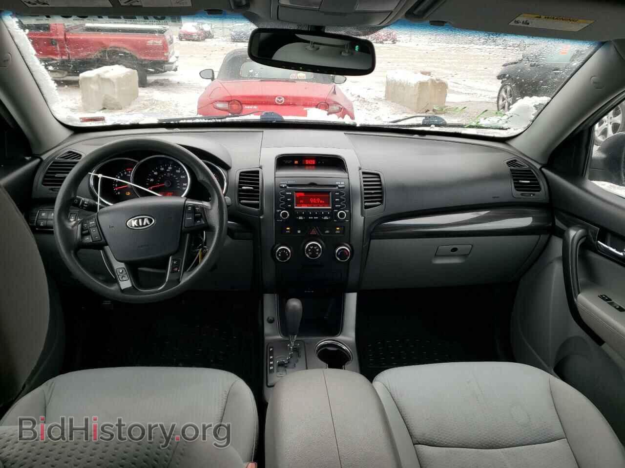 2012 KIA SORENTO - VIN: 5XYKTDA6XCG243808 - Фото 8