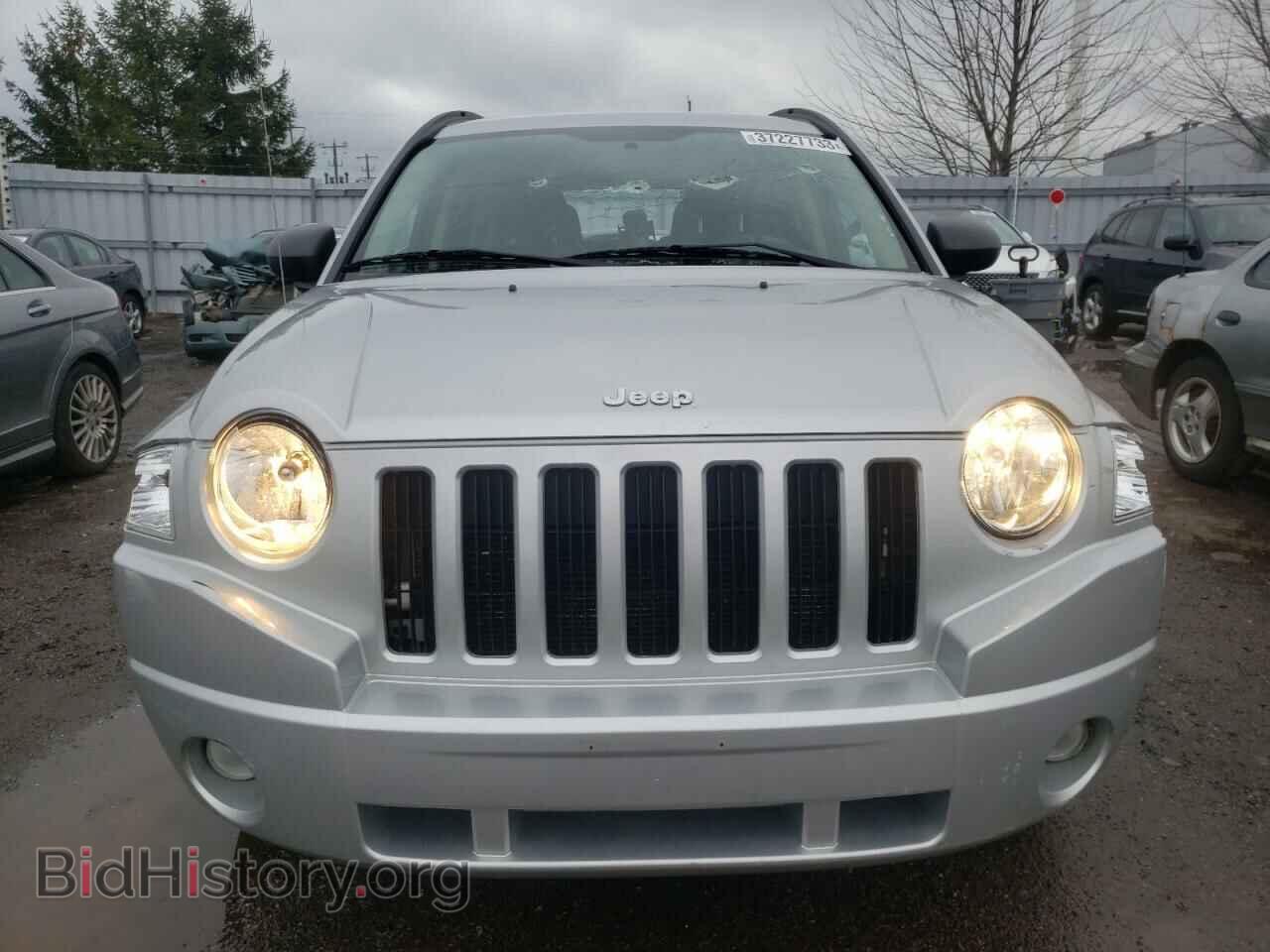 2010 JEEP COMPASS - VIN: 1J4NF4FB3AD523098 - Фото 5