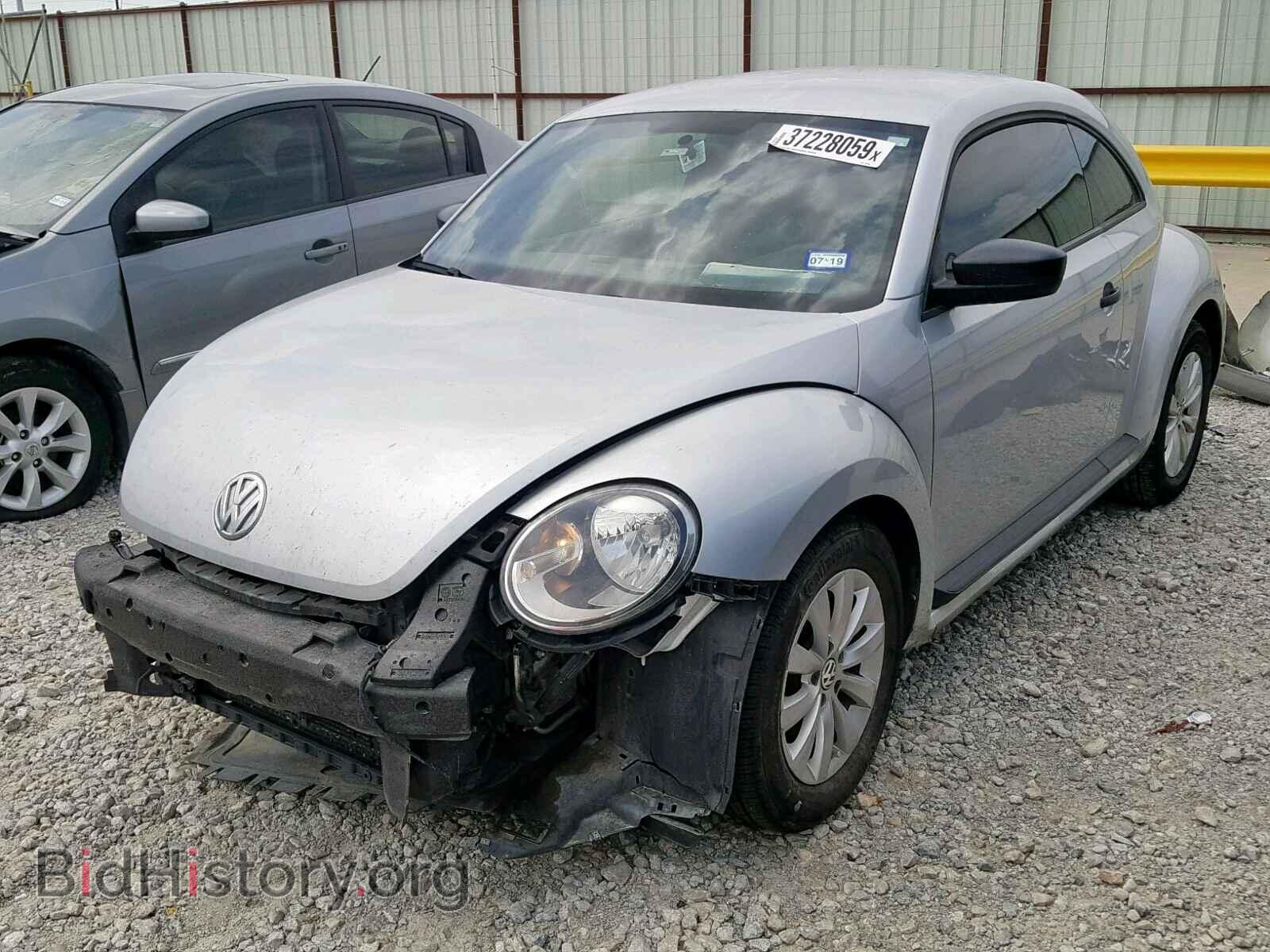 2014 VOLKSWAGEN BEETLE - VIN: 3VWFP7AT6EM605326 - Фото 2