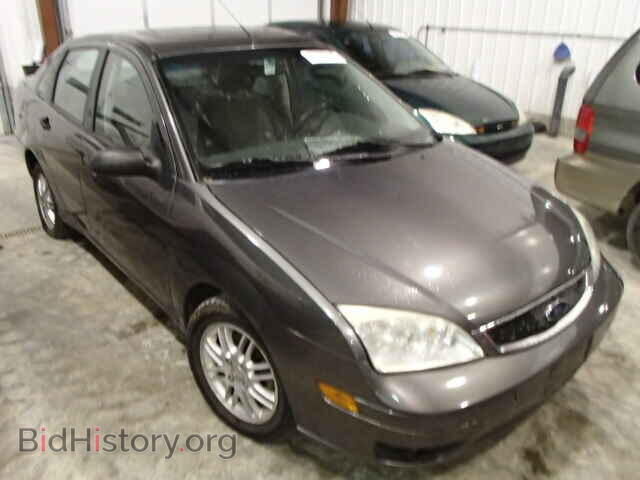 Photo 1FAFP34N35W254261 - FORD FOCUS 2005